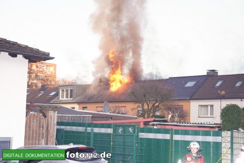 Immanuel-Kant-Straße-Dachstuhlbrand-001