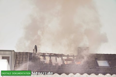 Immanuel-Kant-Straße-Dachstuhlbrand-006