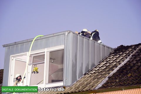 Immanuel-Kant-Straße-Dachstuhlbrand-021