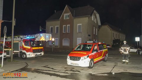 Brennt-Wohnwagen-004