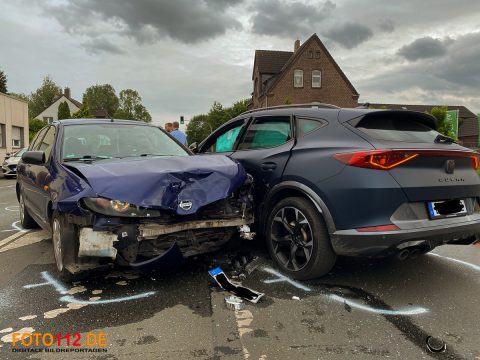 Unfall-Leveringhaeuser-Strasse-002