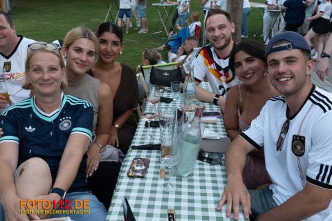 Public-Viewing-1-003