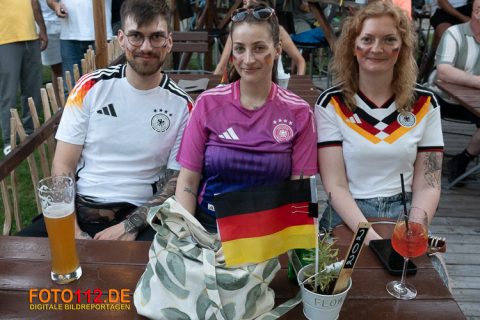 Public-Viewing-1-006