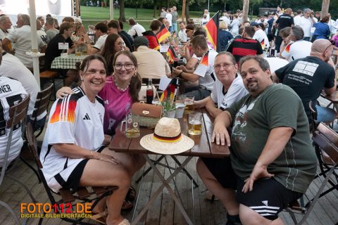 Public-Viewing-1-008