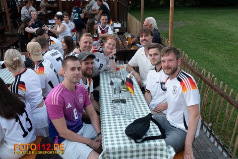 Public-Viewing-1-011