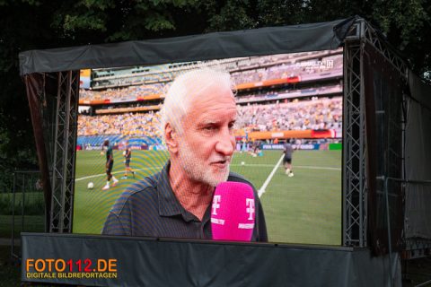Public-Viewing-1-014