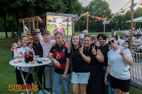 Public-Viewing-1-019