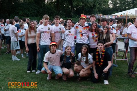 Public-Viewing-1-023