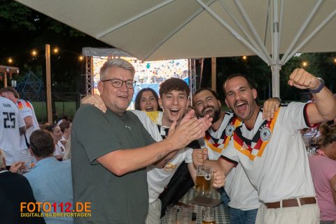 Public-Viewing-1-035