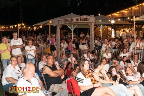 Public-Viewing-1-046
