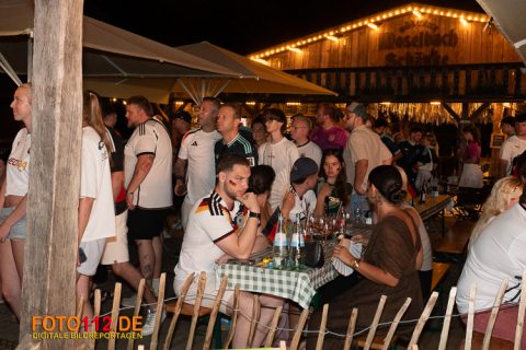 Public-Viewing-1-064