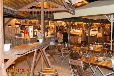 Public-Viewing-1-072