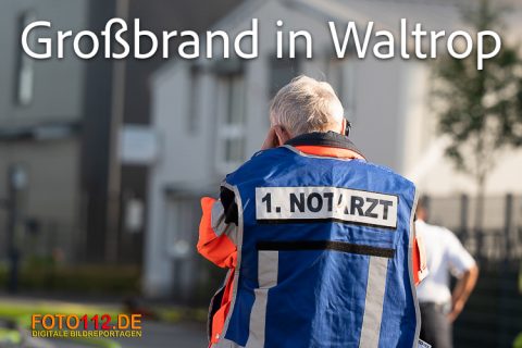 Lagerhalle-brennt-027