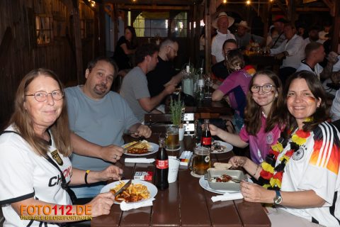 Public-Viewing-2-010