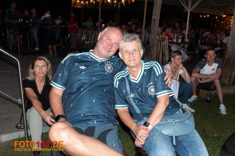 Public-Viewing-2-025