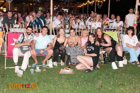 Public-Viewing-2-029