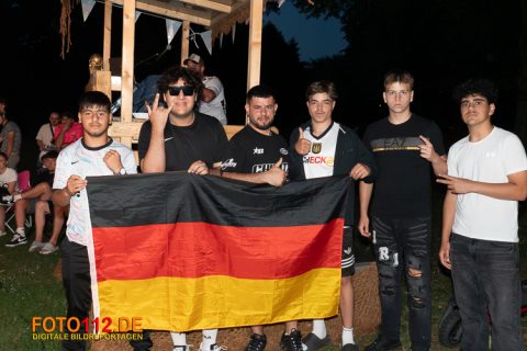 Public-Viewing-2-034