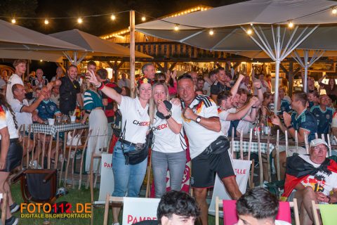 Public-Viewing-2-054