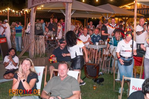 Public-Viewing-2-055