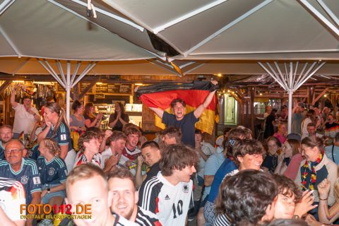 Public-Viewing-2-056
