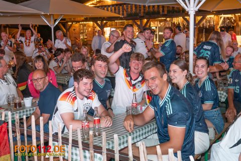 Public-Viewing-2-057