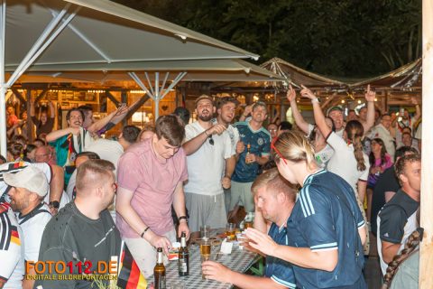Public-Viewing-2-059