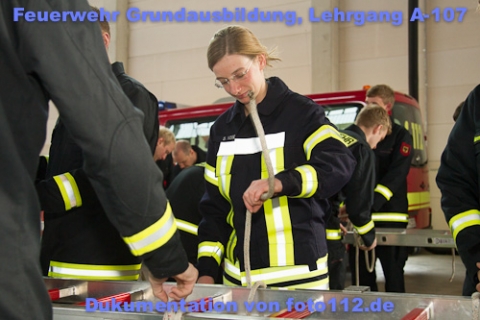 y8d8303