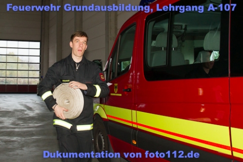 y8d8370